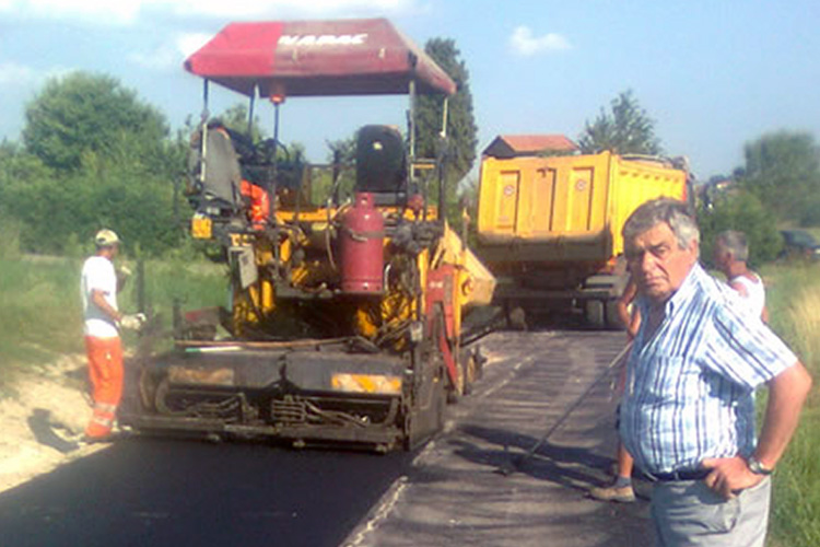 Asfaltatura strade.